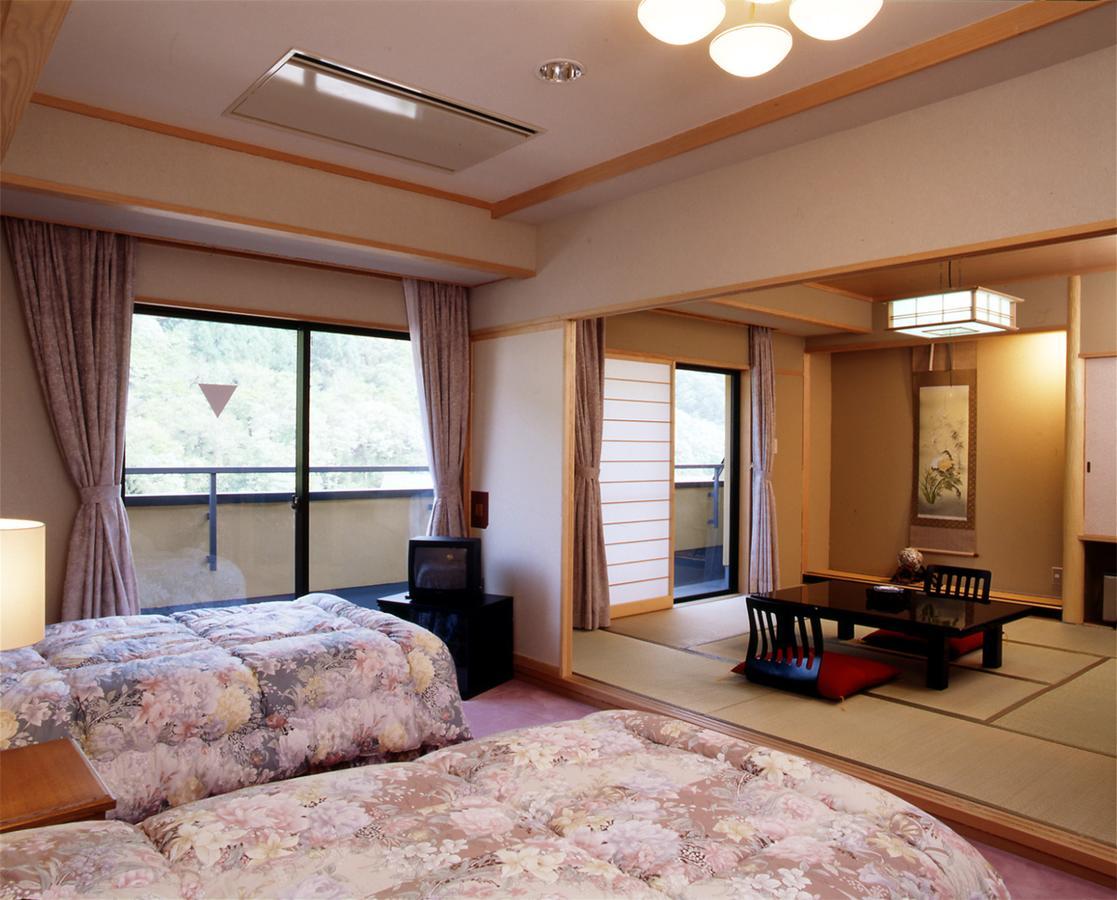 Hotel Bouzantei Kotobuki à Ueda Extérieur photo